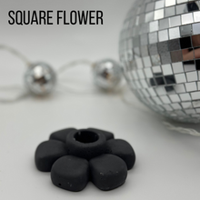 Load image into Gallery viewer, Black Flower Candle Holders
