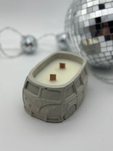 Load image into Gallery viewer, Groovy Bus Candle